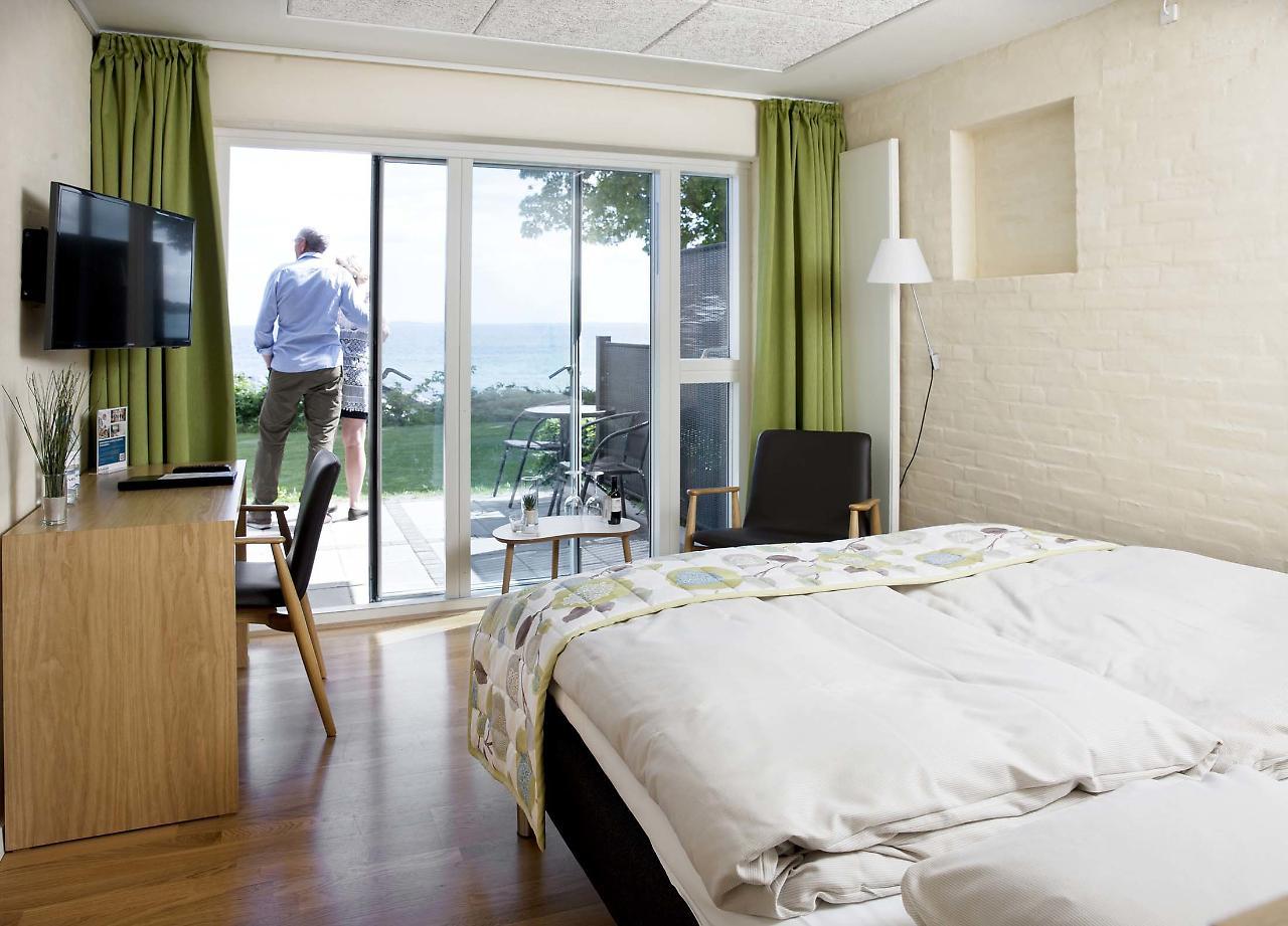 רודביג Strandhotel Klinten Aps מראה חיצוני תמונה
