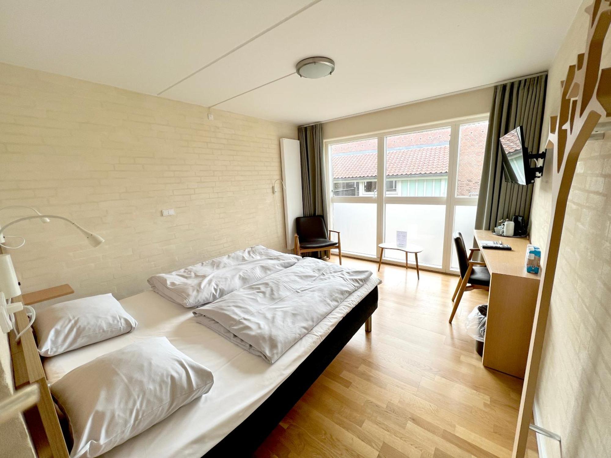 רודביג Strandhotel Klinten Aps מראה חיצוני תמונה